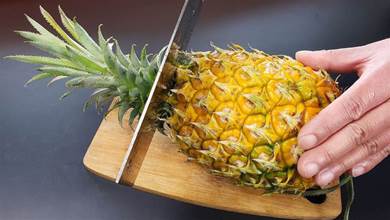 原來切菠蘿可以這麼簡單，不削皮不挖眼，又快又省事，方法太棒了