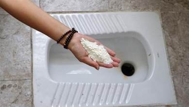 自製清潔粉，廁所裡撒一把，不管多髒多厚的黃漬，一沖就乾淨，太實用了！