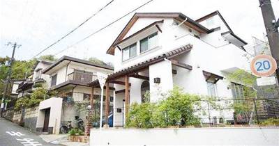 為什麼日本的有錢人住公寓，窮人反而住別墅呢？今天總算明白了